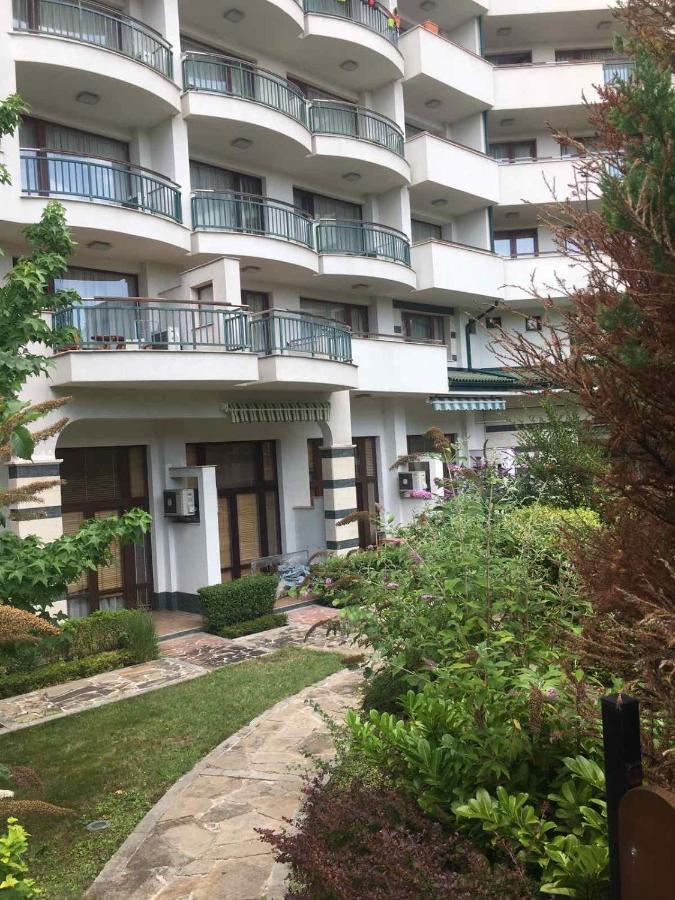 Private Apartments In Emerald Ravda Luaran gambar
