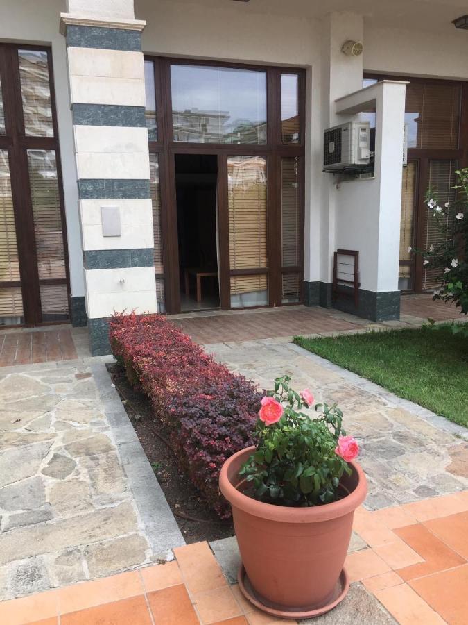Private Apartments In Emerald Ravda Luaran gambar
