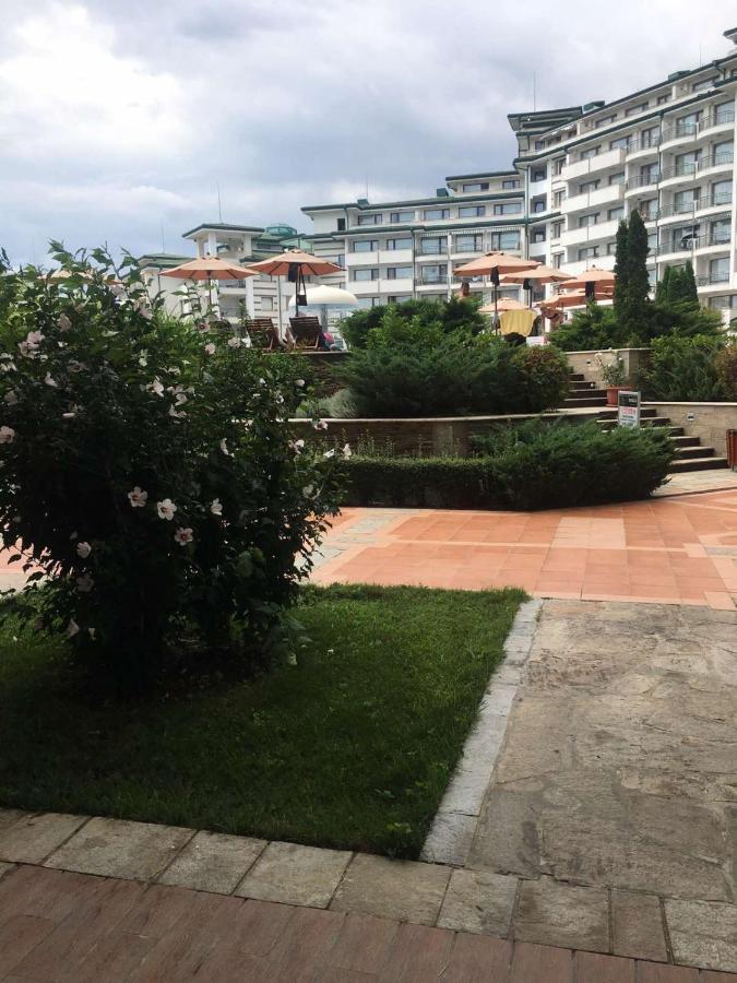 Private Apartments In Emerald Ravda Luaran gambar