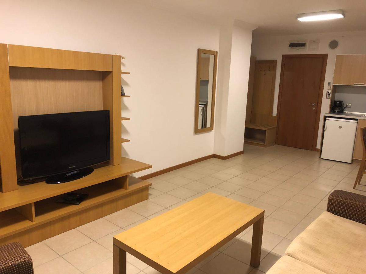 Private Apartments In Emerald Ravda Luaran gambar