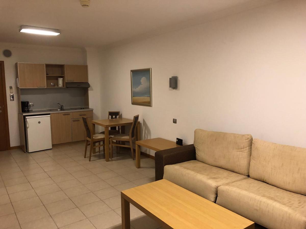 Private Apartments In Emerald Ravda Luaran gambar