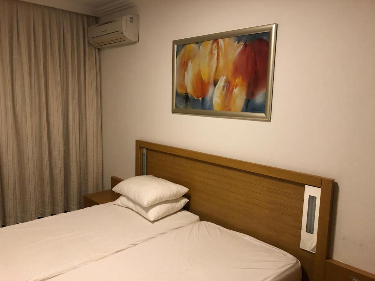Private Apartments In Emerald Ravda Luaran gambar